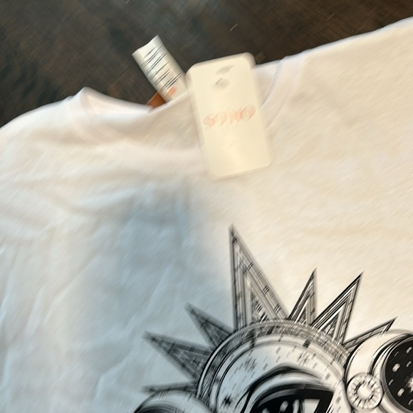 NWT celestial graphic women’s t shirt. XL - Picture 3 of 5